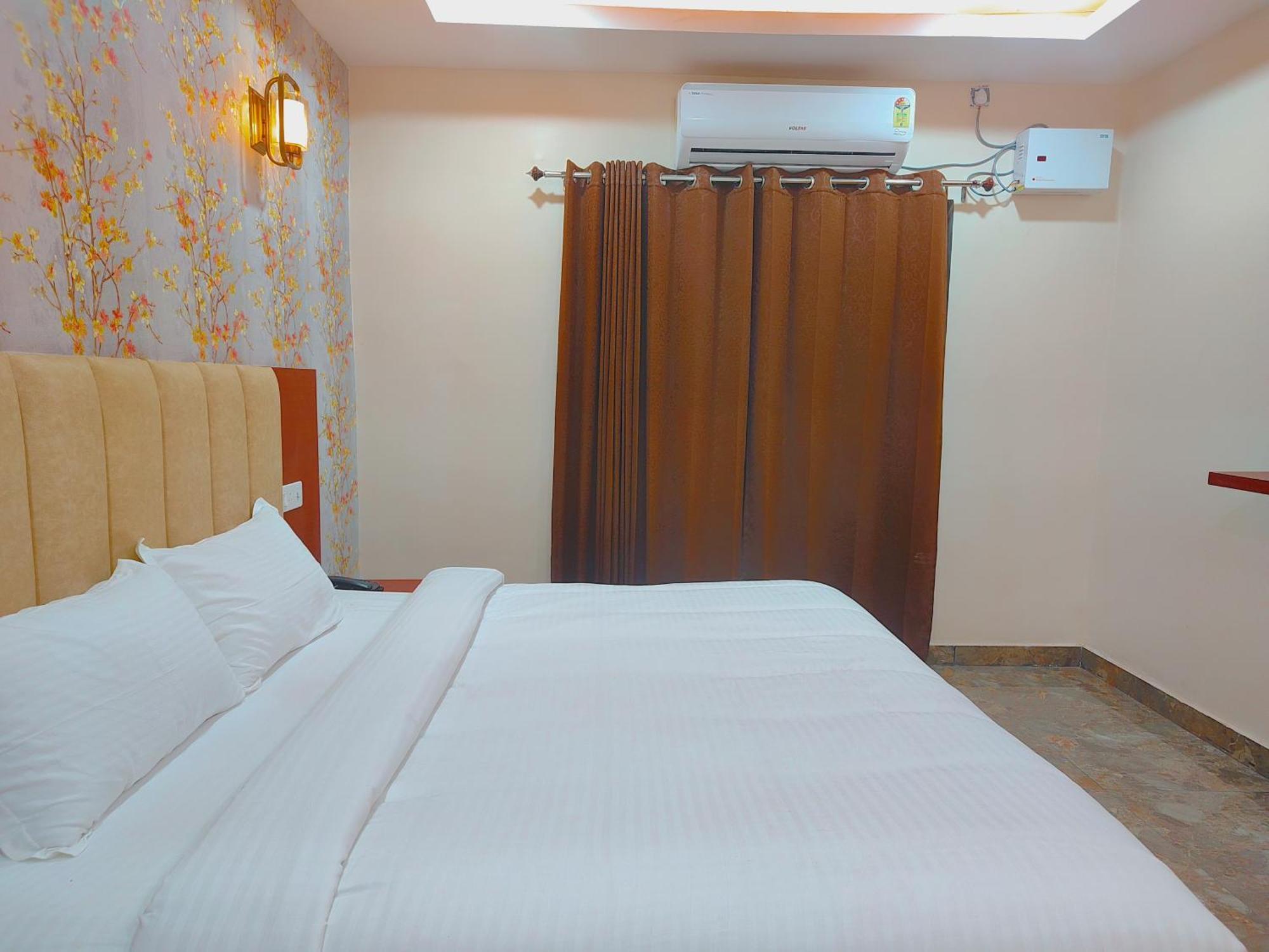 Awadh Samrat Resort Ayodhya Εξωτερικό φωτογραφία