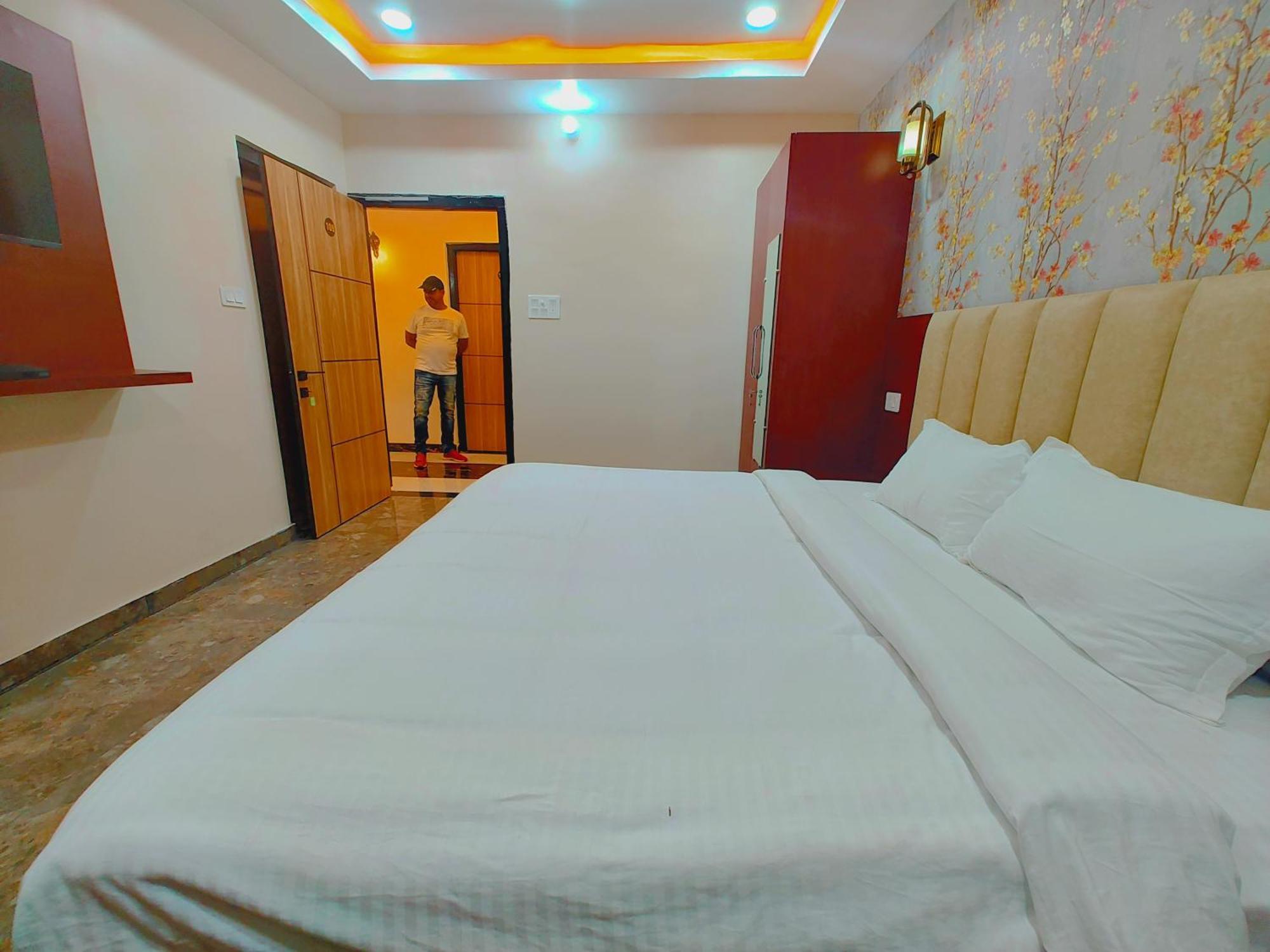 Awadh Samrat Resort Ayodhya Εξωτερικό φωτογραφία