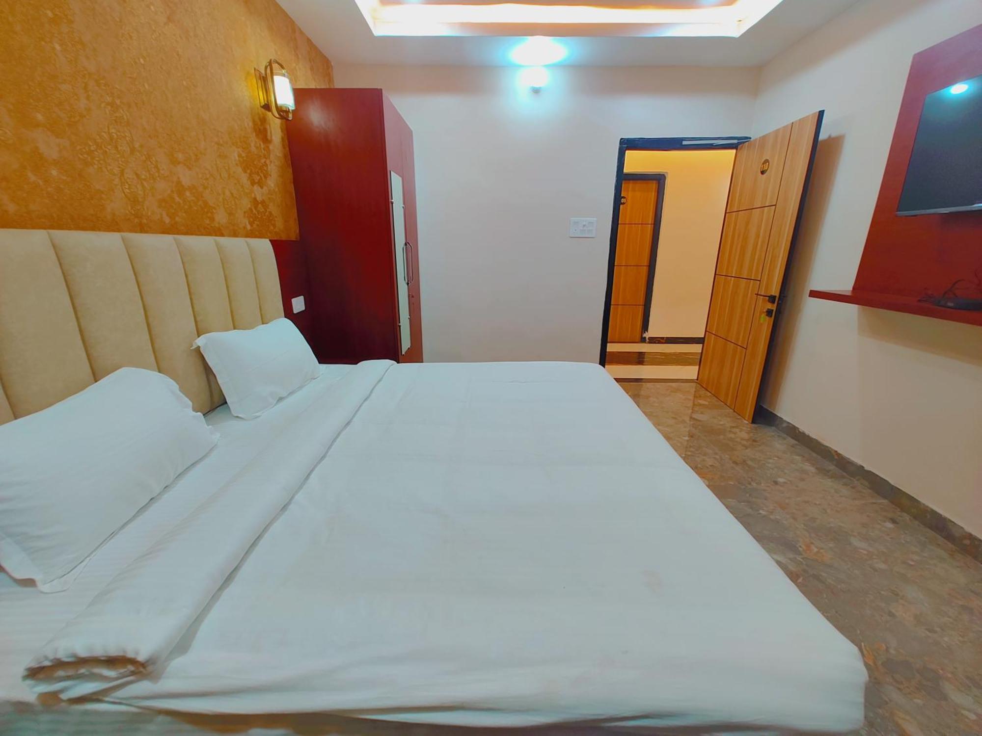 Awadh Samrat Resort Ayodhya Εξωτερικό φωτογραφία