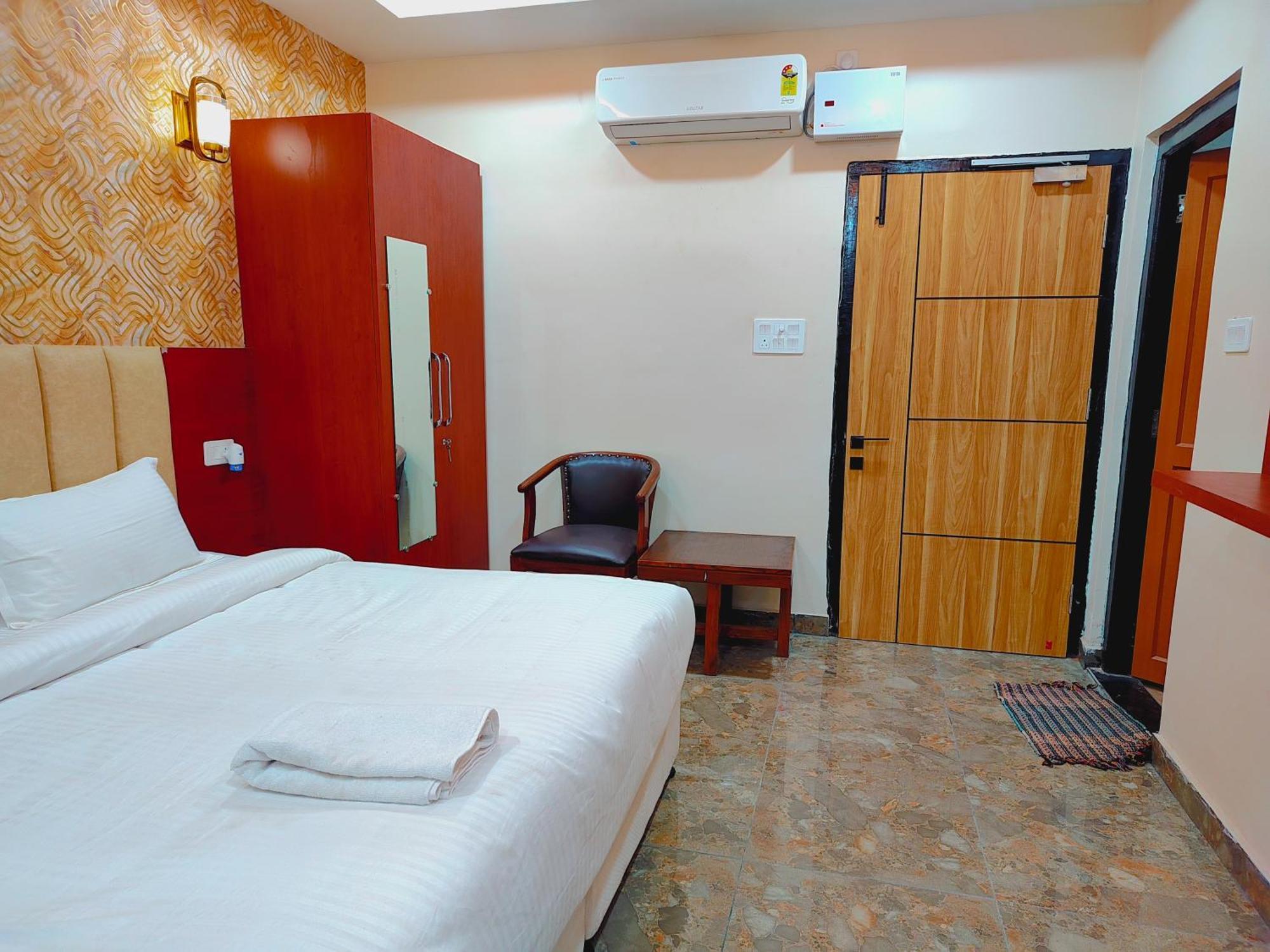 Awadh Samrat Resort Ayodhya Εξωτερικό φωτογραφία